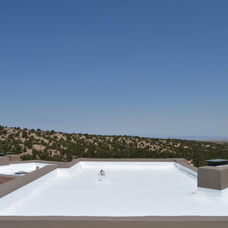 Водоустойчива външна боя, фиброзна, 100% акрилна, с водоустойчив еластомер, Hellas Cool White, SurfaPaint™ 10L